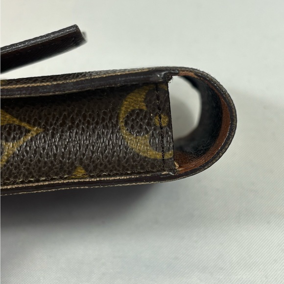 Louis Vuitton Etui Momogram Case - Picture 12 of 14